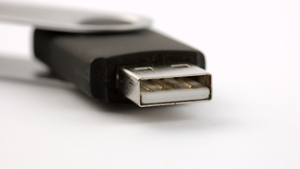 Comparing USB Drives to Other Modern Storage Alternatives